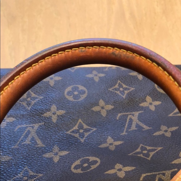 Authentic Louis Vuitton Monogram Speedy 25 - Picture 5 of 8